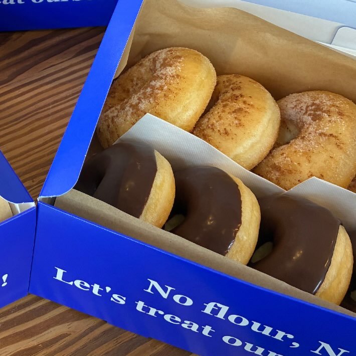 AO donutのドーナツボックス